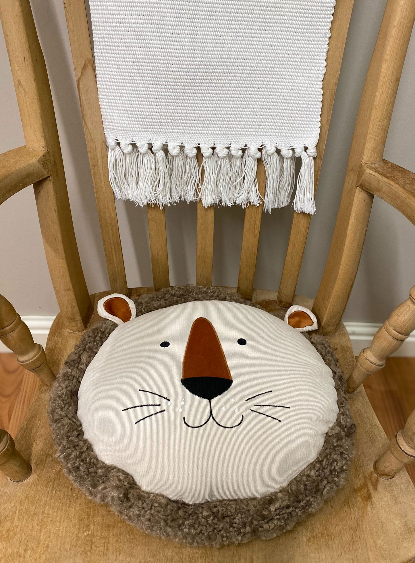 lion-face-scatter-cushion-40cmat Willow and Wine!