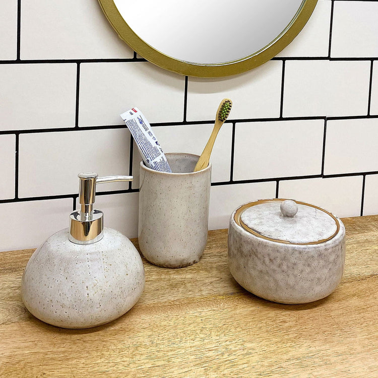 Soap Dishes & Holders
